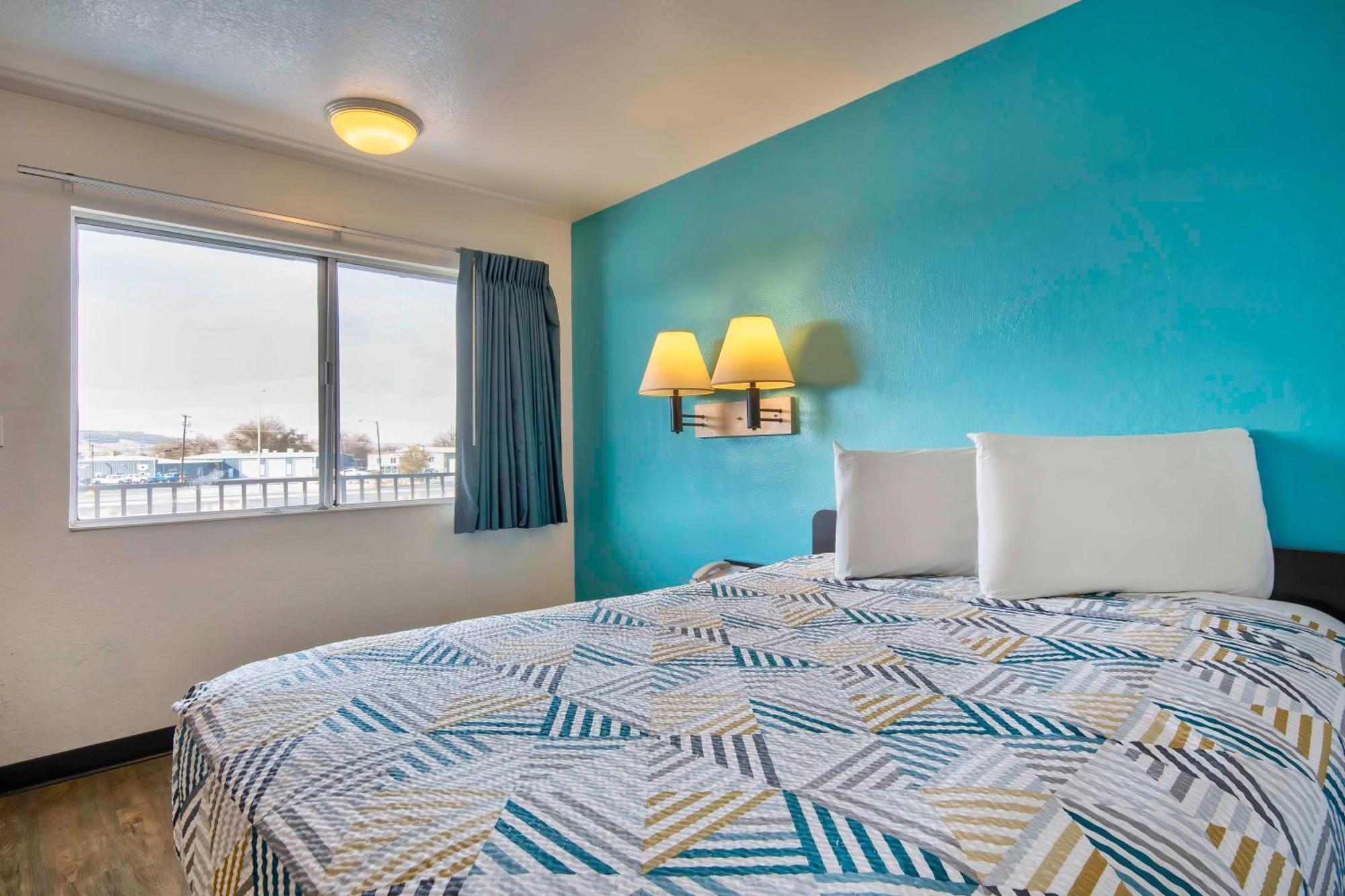 Hotel 6-farmington, Nm