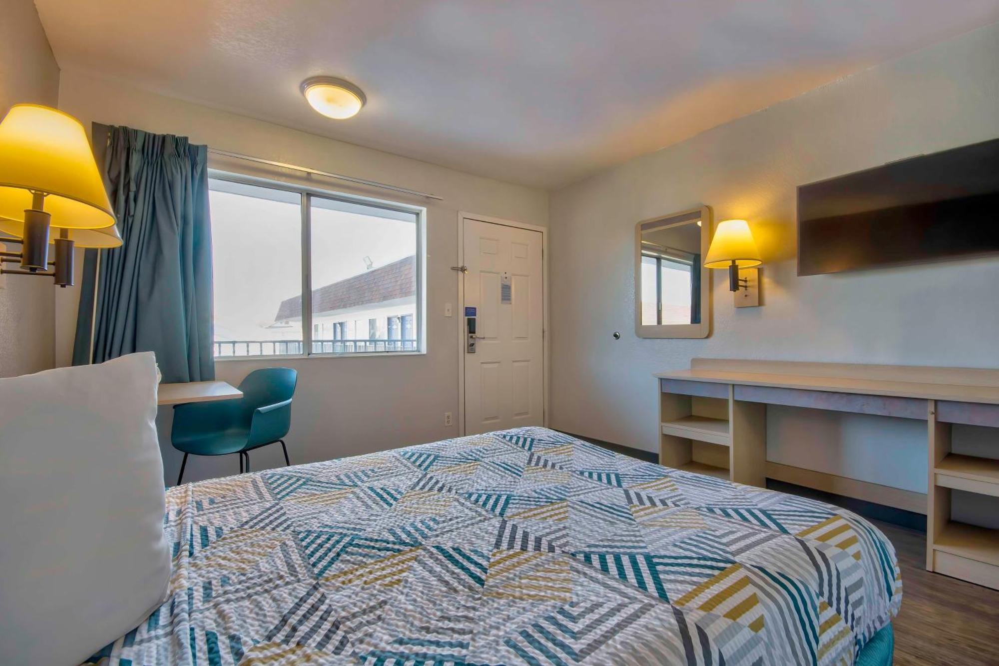 6-farmington, Nm Hotel